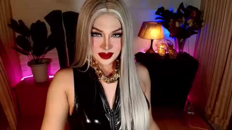 Snapshot of fairycockxxx chatting on 10/27/25, 07:45 CLAUDIA VALVALERA online show from 10/27/25, 07:45