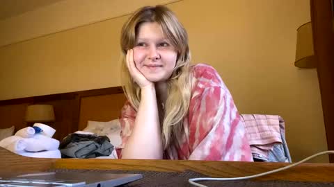 Arisha online show from 12/11/24, 02:54