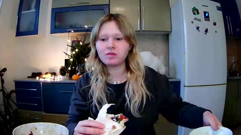 Arisha online show from 12/23/24, 11:47