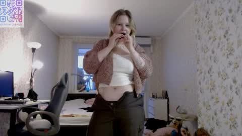 Arisha online show from 02/10/25, 02:37