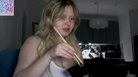 Arisha online show from 02/12/25, 03:05