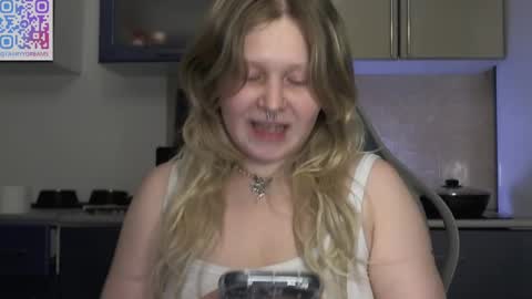 Arisha online show from 03/06/25, 09:20