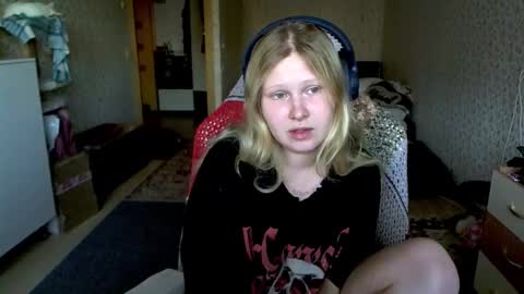 Arisha online show from 09/11/25, 03:45