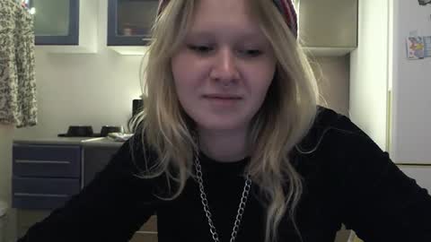 Arisha online show from 10/18/25, 03:13