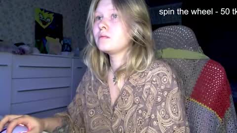 Arisha online show from 10/23/25, 02:27