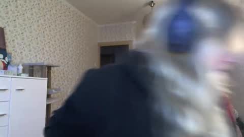 Arisha online show from 10/24/25, 01:18