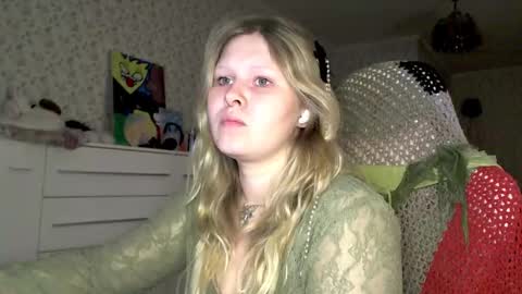 Arisha online show from 10/30/25, 06:52