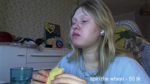 Arisha online show from 11/18/25, 10:20