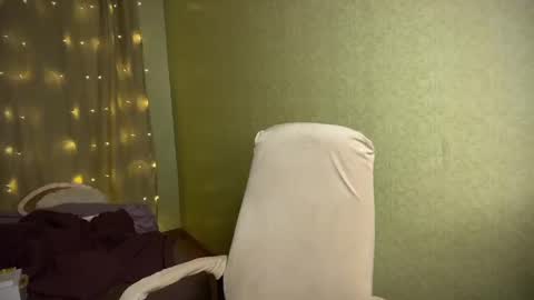 Snapshot of fairyilona chatting on 01/10/25, 07:46 Ilona online show from 01/10/25, 07:46