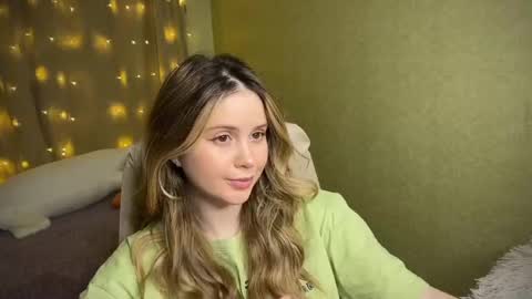 Snapshot of fairyilona chatting on 01/10/25, 12:04 Ilona online show from 01/10/25, 12:04