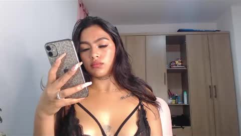 Snapshot of fairylatin chatting on 01/05/25, 11:26 fairylatin online show from 01/05/25, 11:26