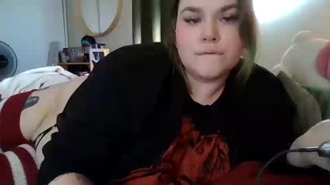 Snapshot of faithxrenee7 chatting on 10/13/25, 11:05 faithxrenee7 online show from 10/13/25, 11:05