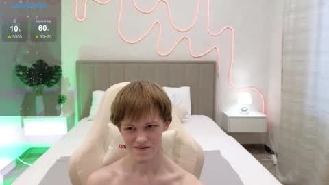 Snapshot of fakeangel87 chatting on 11/09/25, 08:56 Fakeangel online show from 11/09/25, 08:56