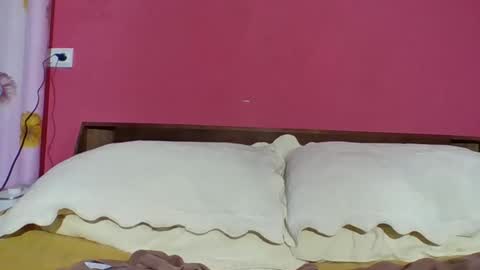 Snapshot of fallinlovecum chatting on 11/17/25, 03:51 fallinlovecum online show from 11/17/25, 03:51