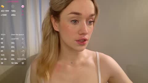 fancyamelia online show from 10/25/25, 01:07