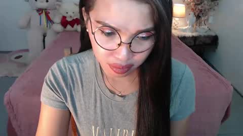 Layla online show from 01/13/25, 04:28
