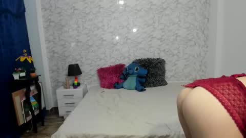 Snapshot of fanny_18 chatting on 03/06/25, 07:21 FANNY online show from 03/06/25, 07:21
