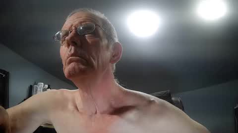 fantasyresort online show from 10/23/25, 03:06