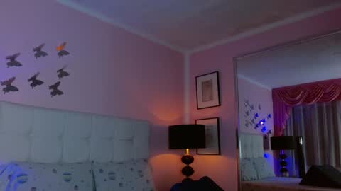 Farah online show from 12/24/24, 11:06