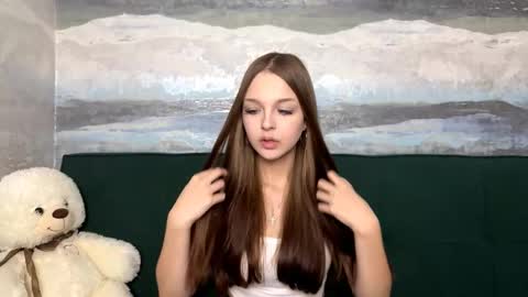 Anna Scovich online show from 10/27/25, 02:21