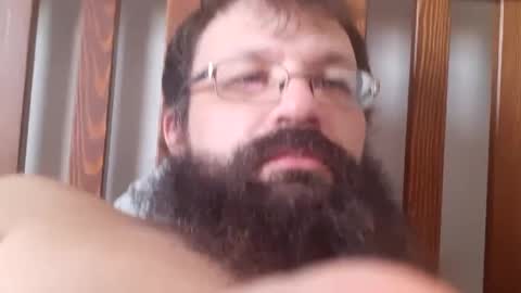 Snapshot of farm2boy chatting on 12/13/24, 06:49 Farm2boy online show from 12/13/24, 06:49