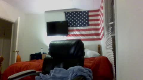 Snapshot of farmboy2398 chatting on 01/10/25, 11:39 farmboy2398 online show from 01/10/25, 11:39