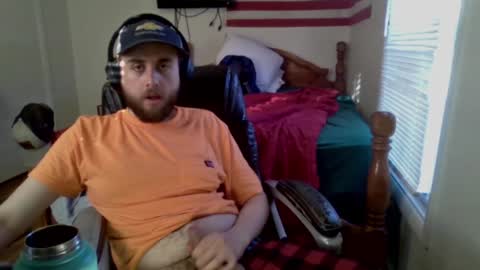 Snapshot of farmboy2398 chatting on 02/07/25, 08:31 farmboy2398 online show from 02/07/25, 08:31