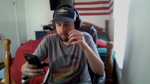 Snapshot of farmboy2398 chatting on 02/21/25, 05:42 farmboy2398 online show from 02/21/25, 05:42