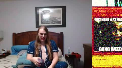 Snapshot of farmgrownbimbo chatting on 11/27/25, 01:51 farmgrownbimbo online show from 11/27/25, 01:51