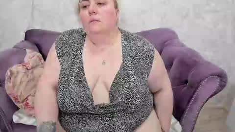 fashiona online show from 01/12/25, 02:14