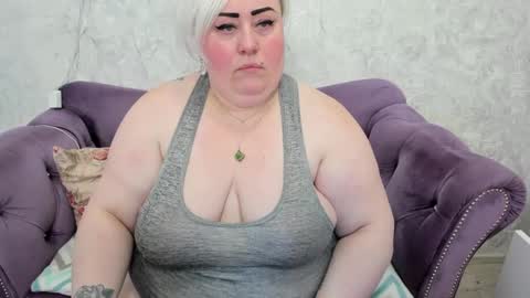 fashiona online show from 02/15/25, 09:27