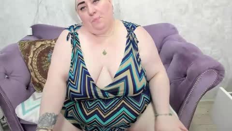 fashiona online show from 03/01/25, 12:01