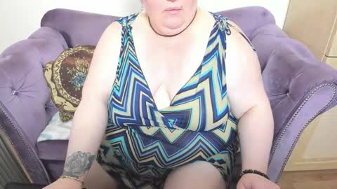 fashiona online show from 10/18/25, 12:13