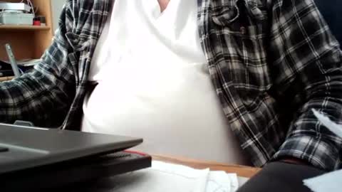 fatbellyitalian3 online show from 11/18/25, 02:32