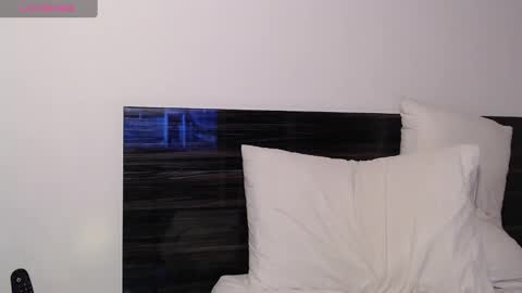 FAUSTO online show from 02/20/25, 02:18