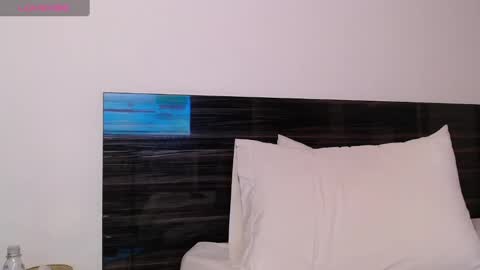 FAUSTO online show from 02/21/25, 01:11