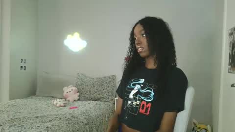 Snapshot of fayelovee chatting on 10/07/25, 06:54 Faye Love online show from 10/07/25, 06:54