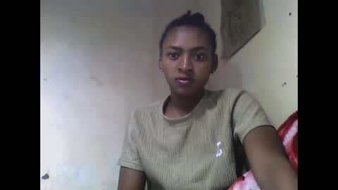 fazila online show from 10/06/25, 04:43