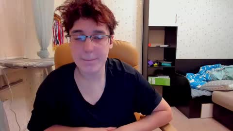 Snapshot of fckmikh chatting on 02/13/25, 05:01 Michael online show from 02/13/25, 05:01
