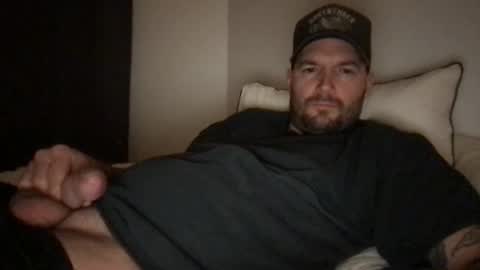 Snapshot of fdck75 chatting on 12/27/24, 04:04 fdck75 online show from 12/27/24, 04:04