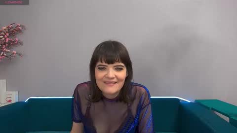 Laura online show from 10/05/25, 11:13