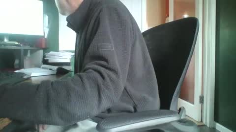 Snapshot of feet_fan69 chatting on 12/06/24, 12:49 John Buck online show from 12/06/24, 12:49