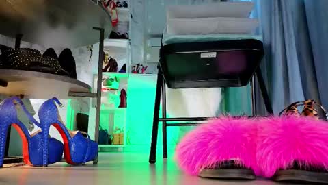 Kris online show from 11/26/25, 10:38