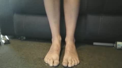 feet_lover101202 online show from 01/05/25, 05:09