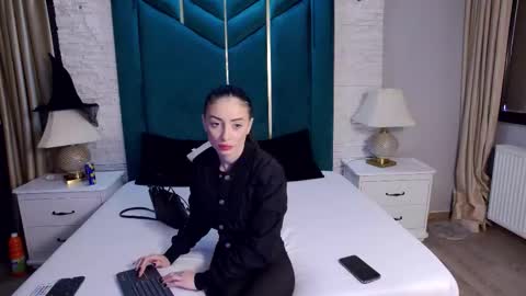 Snapshot of feetvibe chatting on 10/30/25, 09:00 FeetVibe online show from 10/30/25, 09:00