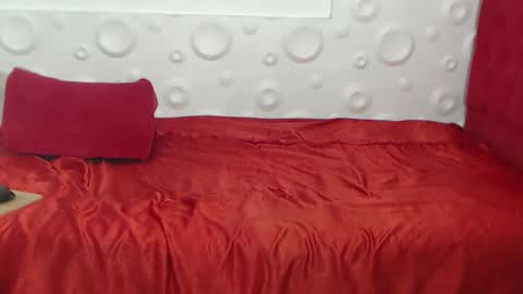 Snapshot of felipecams chatting on 10/28/25, 02:59 andres felipe benitez online show from 10/28/25, 02:59