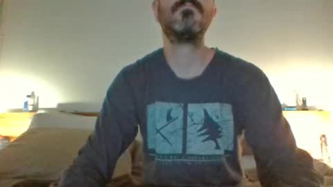 felipesmg2 online show from 11/03/25, 11:33