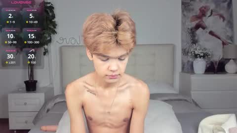 Felix online show from 10/08/25, 05:32