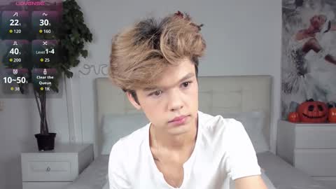 Felix online show from 11/06/25, 01:45