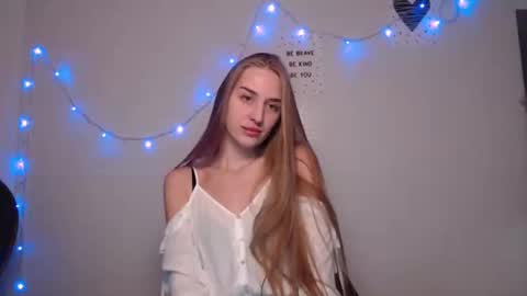 Femke online show from 12/08/24, 07:54